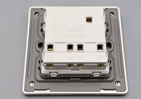 İşıq açarı (dörd düyməli) Modi PK01-10A-4K-B60, Wh