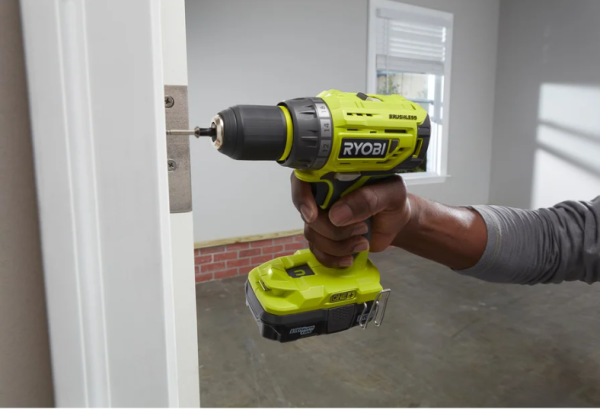 Дрель-шуруповерт (аккумуляторная безщеточная) Ryobi ONE+ R18DD7-252S 5133004534