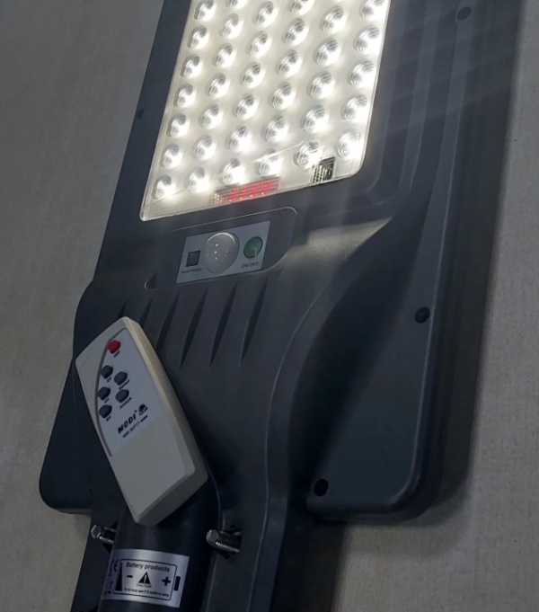 Günəş enerjili led küçə fənəri Modi MD-SLT17100W